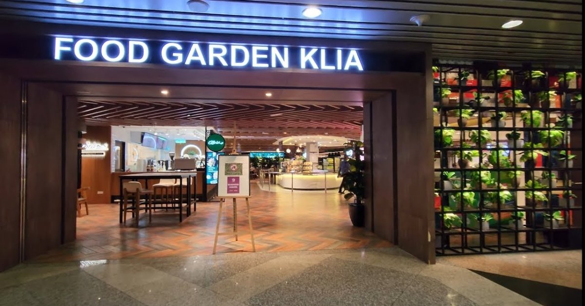 Snack at KLIA Food Garden